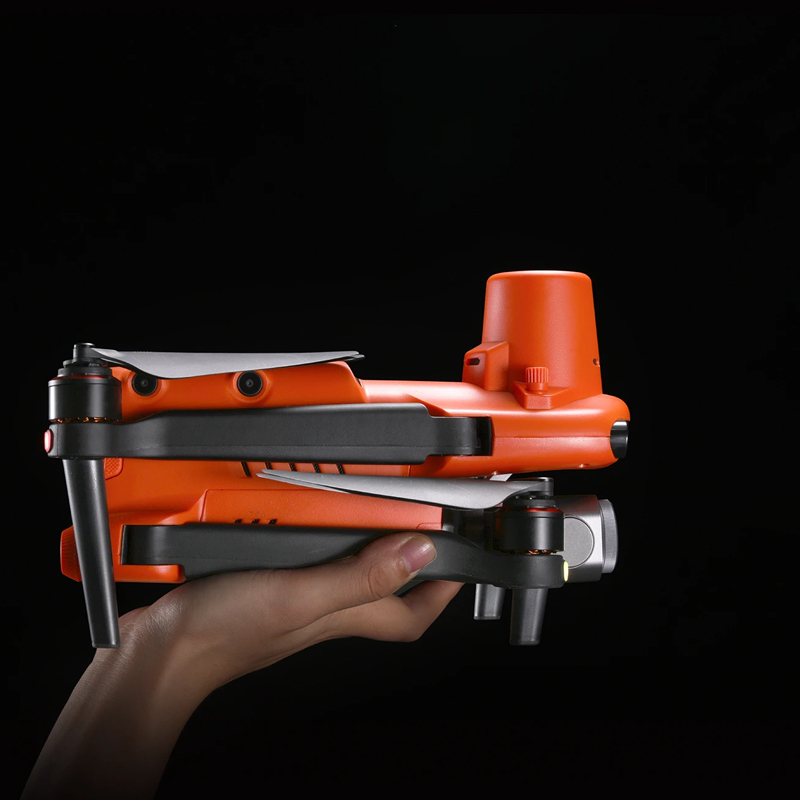 道通Autel EVO2 640T RTK熱成像測(cè)繪一體無人機(jī),道通Autel EVO2 RTK熱成像測(cè)繪一體無人機(jī),AUTEL EVO2 RTK系列無人機(jī)，集成了高分辨率熱成像、高清可見光變焦相機(jī)、RTK厘米級(jí)定位模塊，是一款功能強(qiáng)大、小巧便攜的多用途飛行平臺(tái)，不僅能滿足高精度的測(cè)繪要求，還能夠滿足安防、巡檢、環(huán)保等多領(lǐng)域的需求。